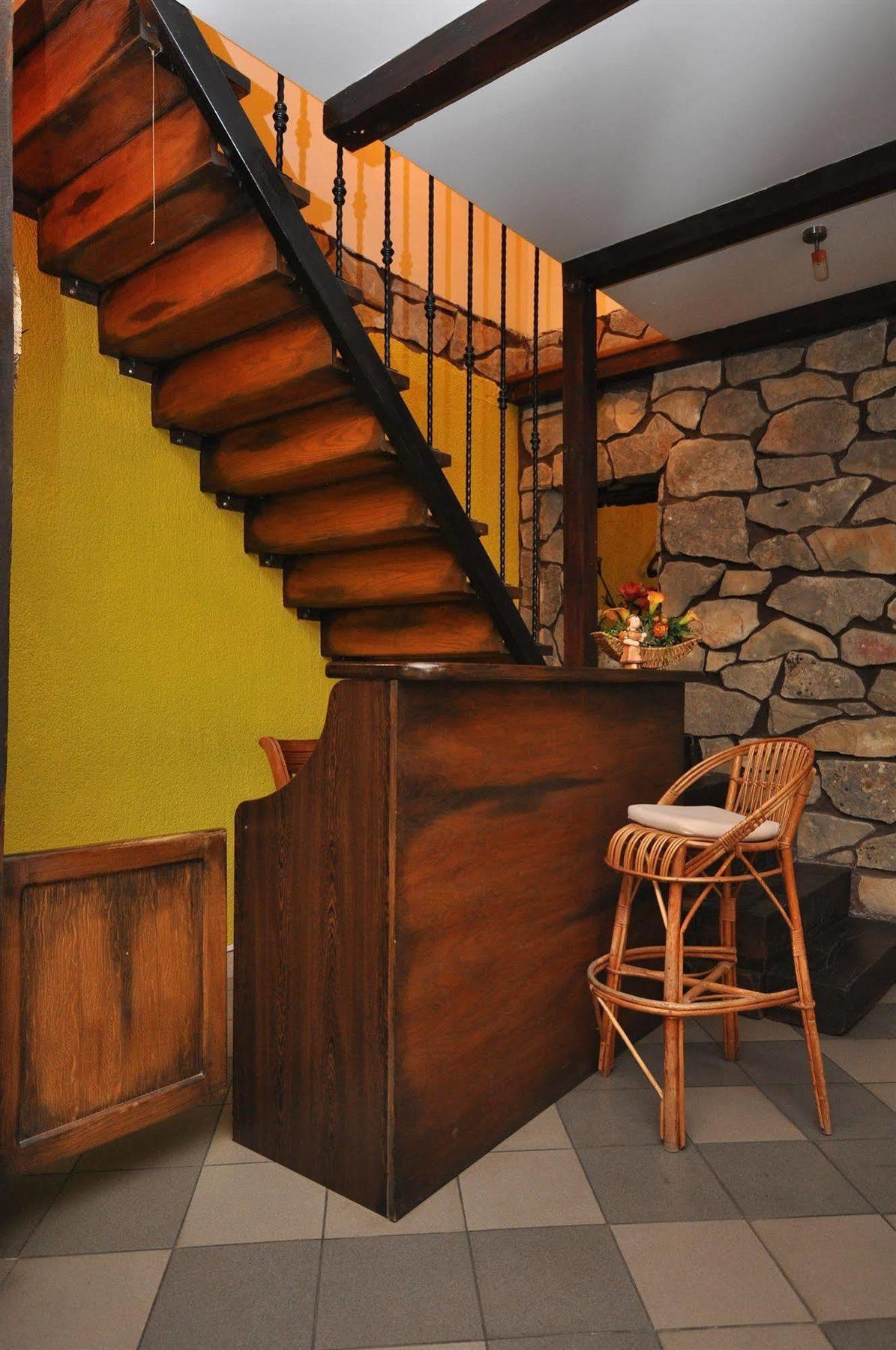 Villa Cezar Kaštel Lukšić エクステリア 写真